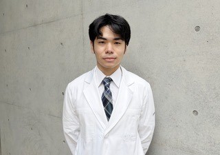 鶴嶋 史哉